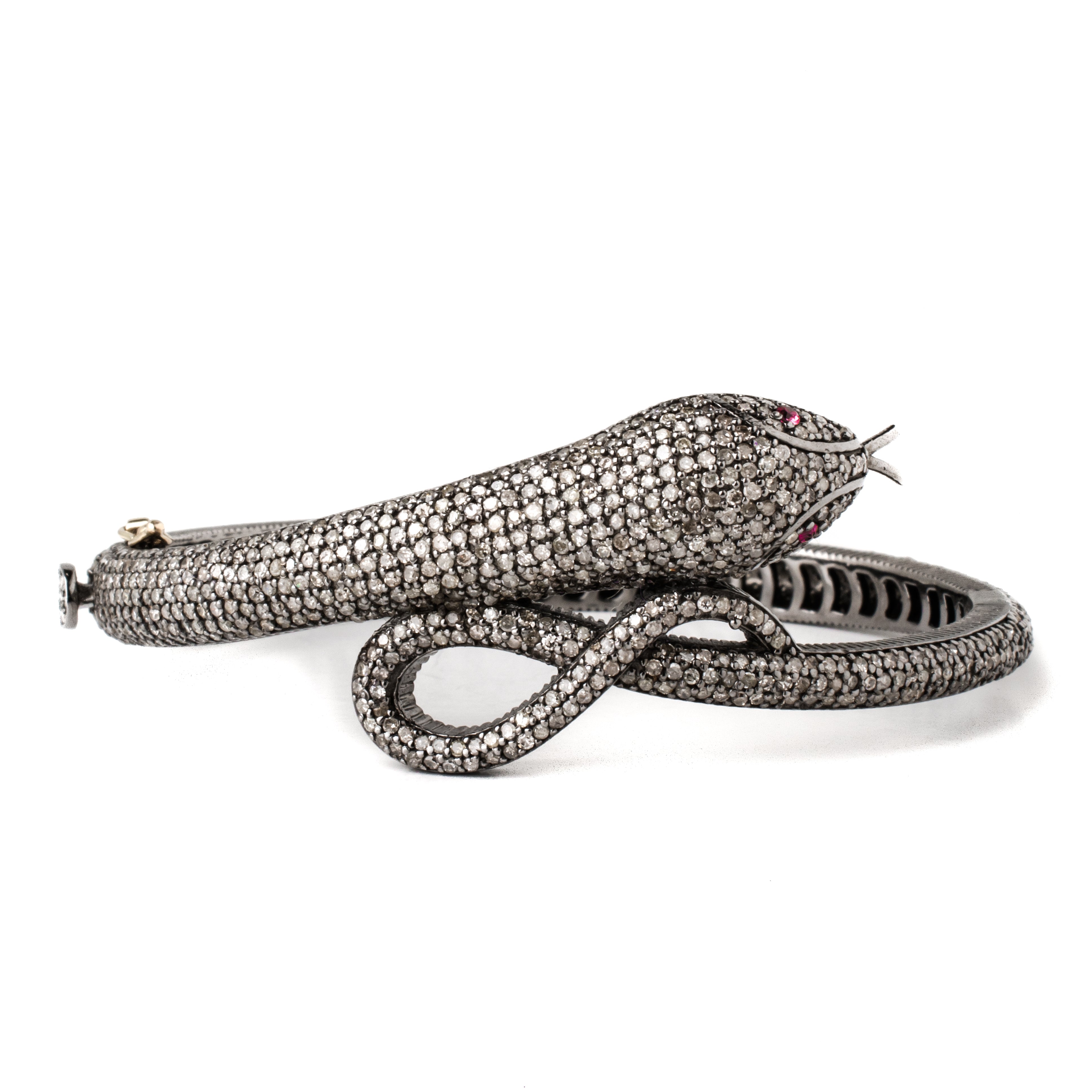 Single Loop Diamond Snake Bangle